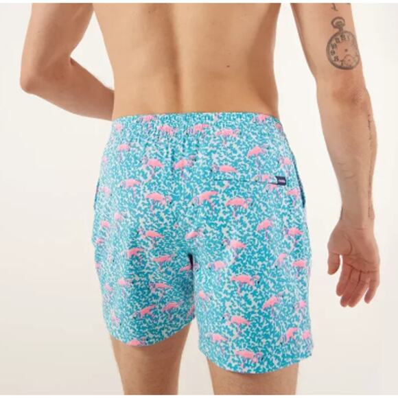 Chubbies Men's The Domingos Are For Flamingos 5.5" Classic Swim Trunk Size M - Picture 2 of 12